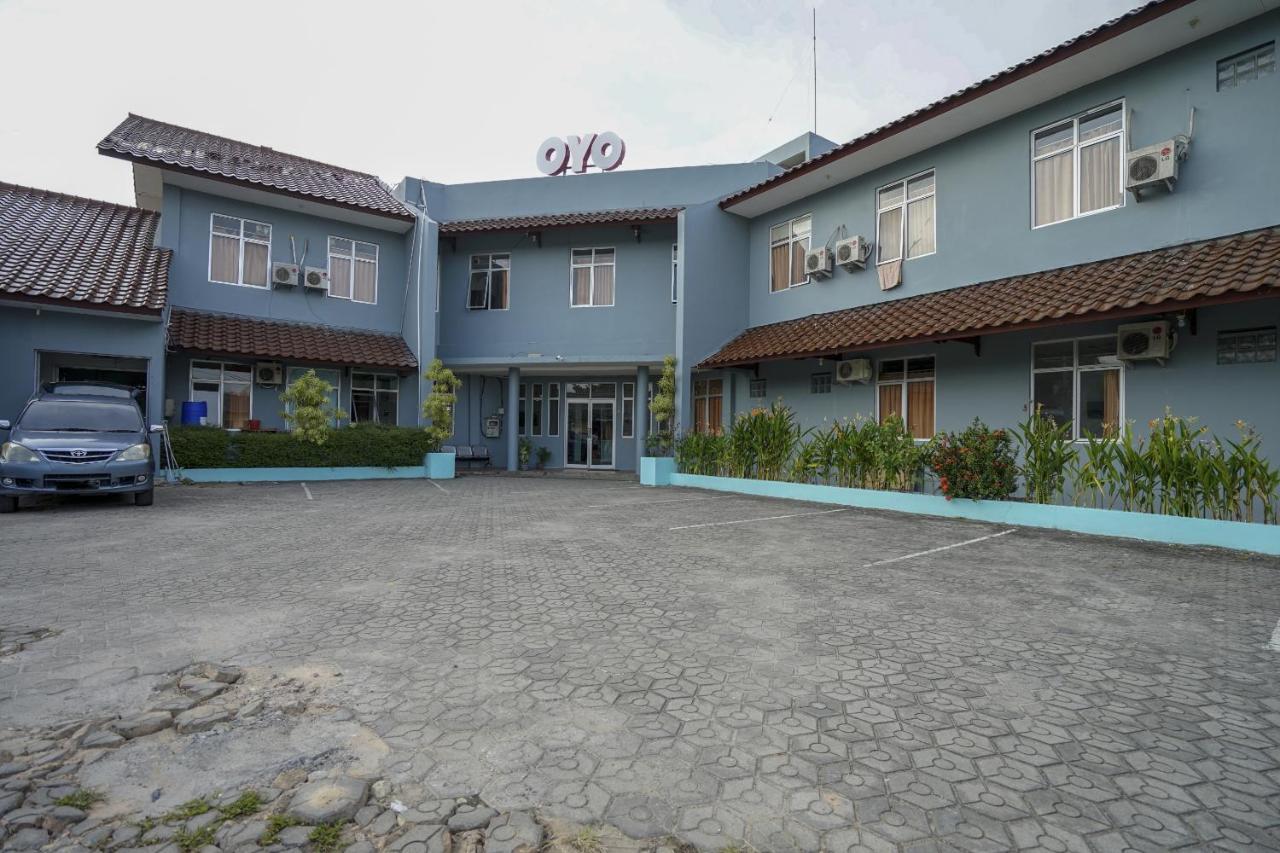 Super Oyo 1844 Bravo Residence Pangkal Pinang Εξωτερικό φωτογραφία