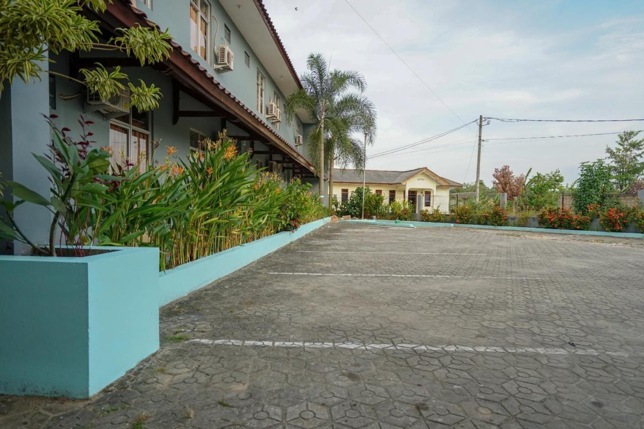 Super Oyo 1844 Bravo Residence Pangkal Pinang Εξωτερικό φωτογραφία