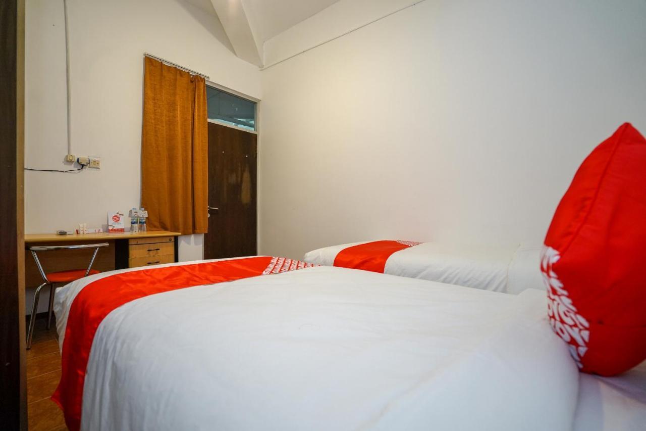 Super Oyo 1844 Bravo Residence Pangkal Pinang Εξωτερικό φωτογραφία